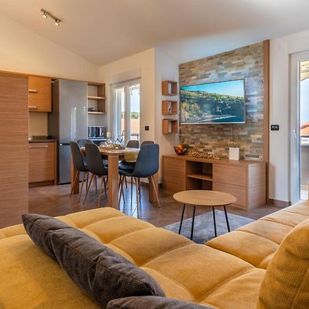 Apartament Penthouse Gea Premantura Zewnętrze zdjęcie